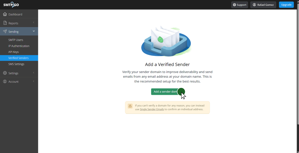 Panel de SMTP2GO sin ningun dominio remitente, con el boton para anadir uno